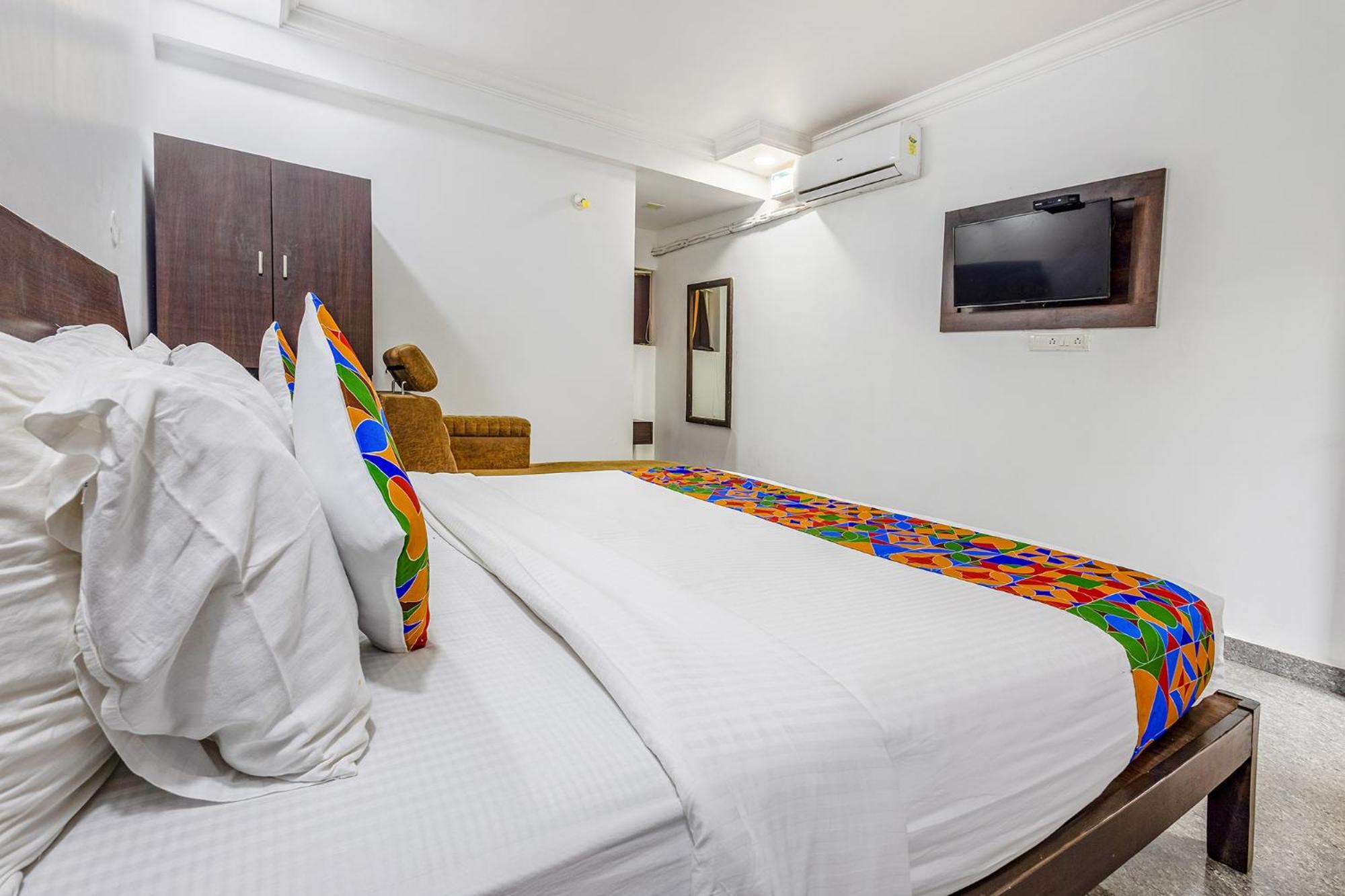 Fabhotel Raj Resort - Nr Calangute Beach Buitenkant foto