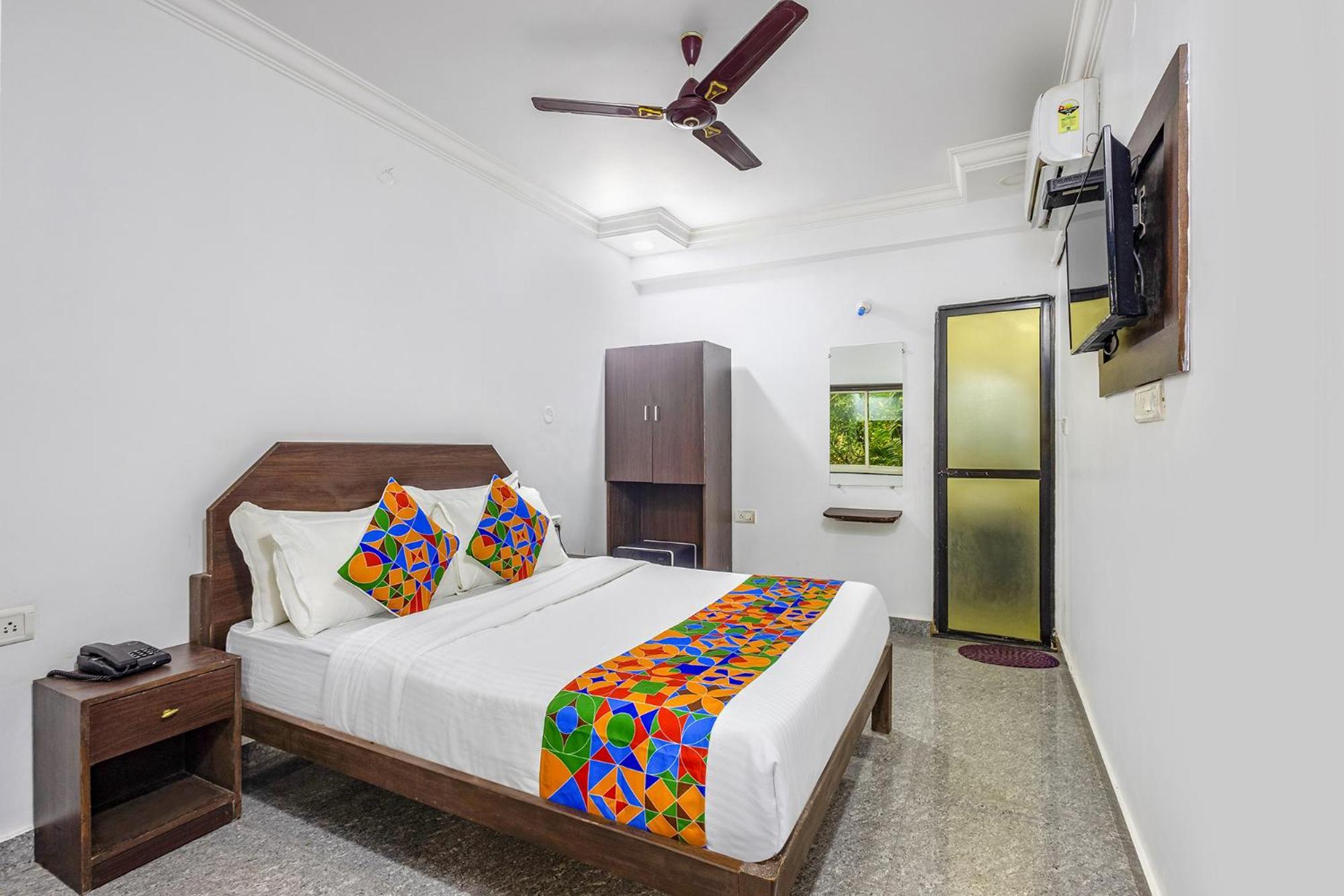 Fabhotel Raj Resort - Nr Calangute Beach Buitenkant foto